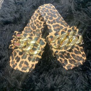 Women fashion sandals